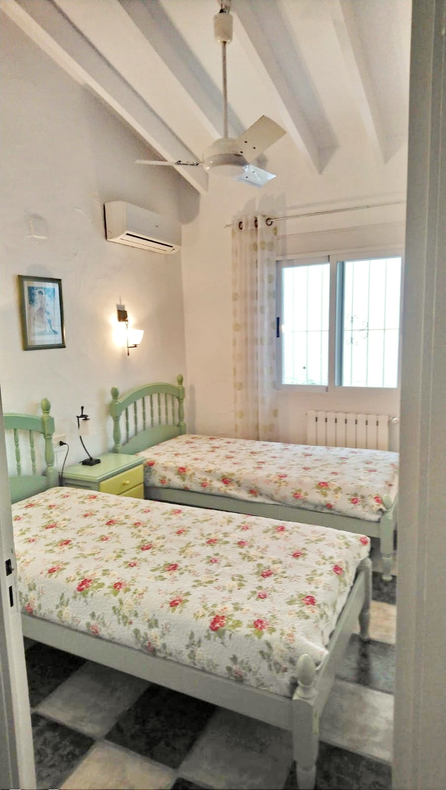 Mediterranean villa with flat plot close to Moraira centre