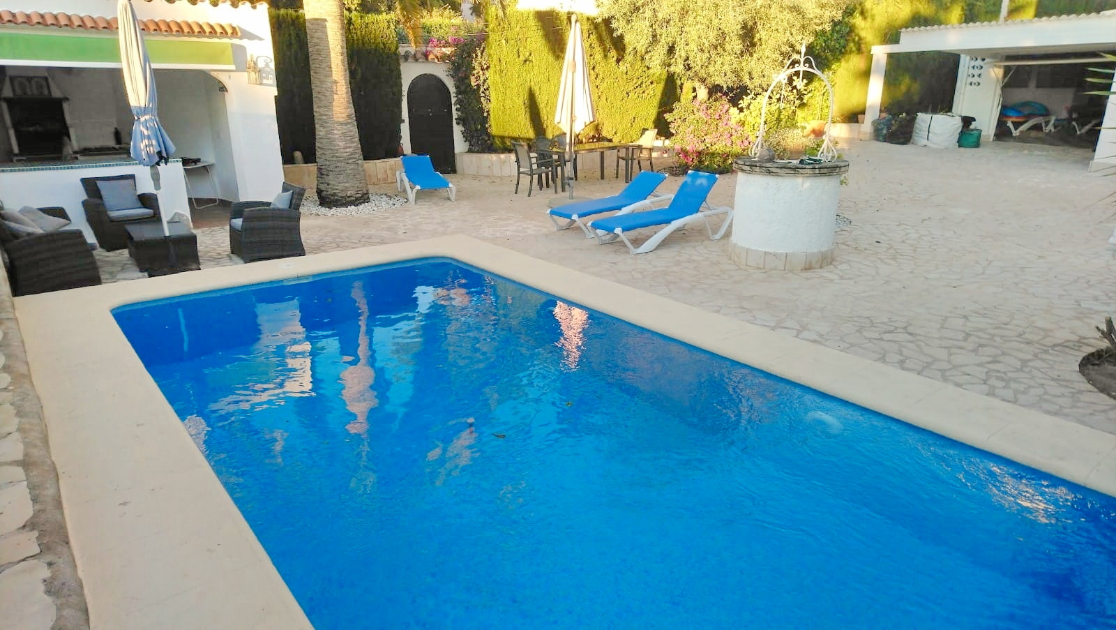 Mediterranean villa with flat plot close to Moraira centre