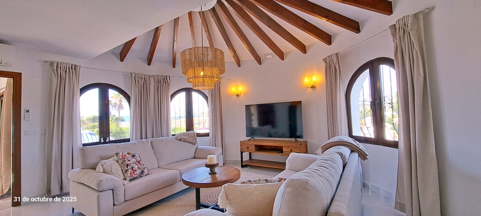 Recently renovated villa near the center