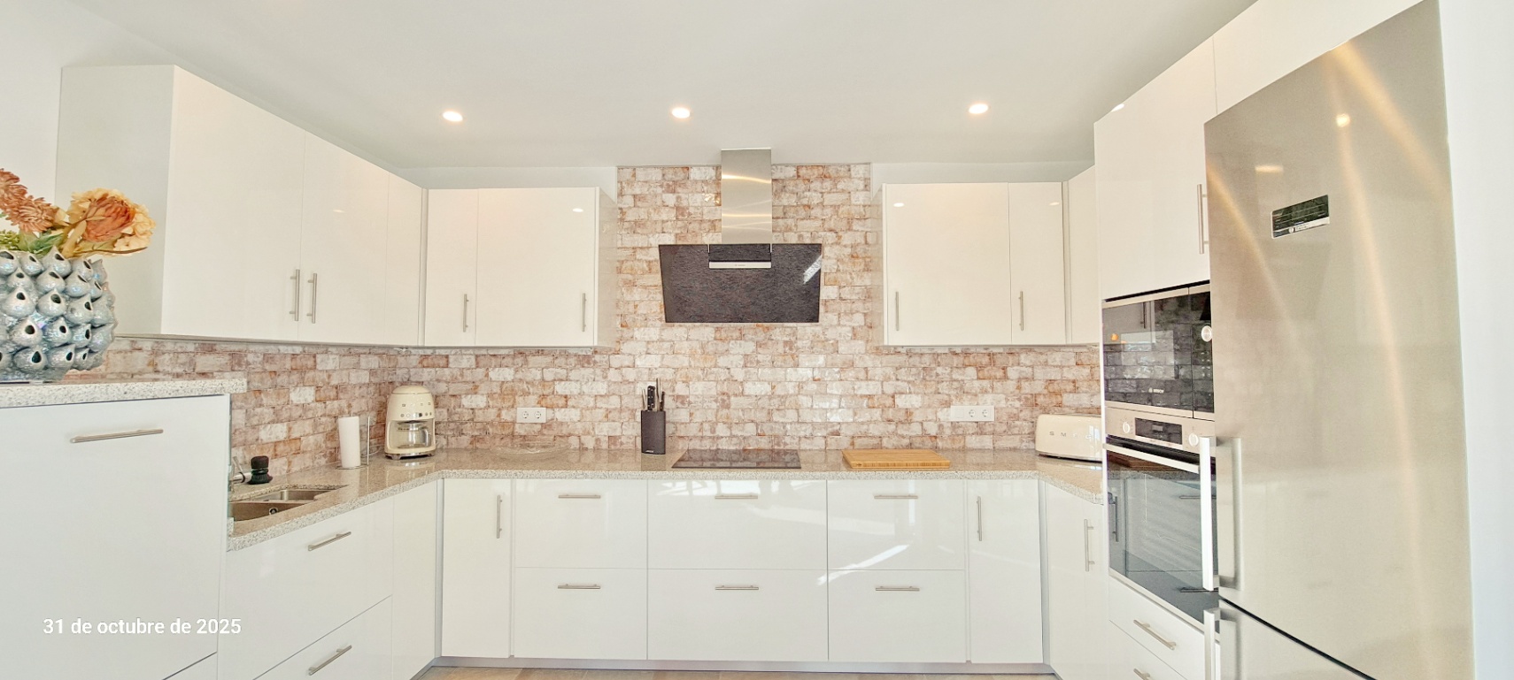 Recently renovated villa near the center