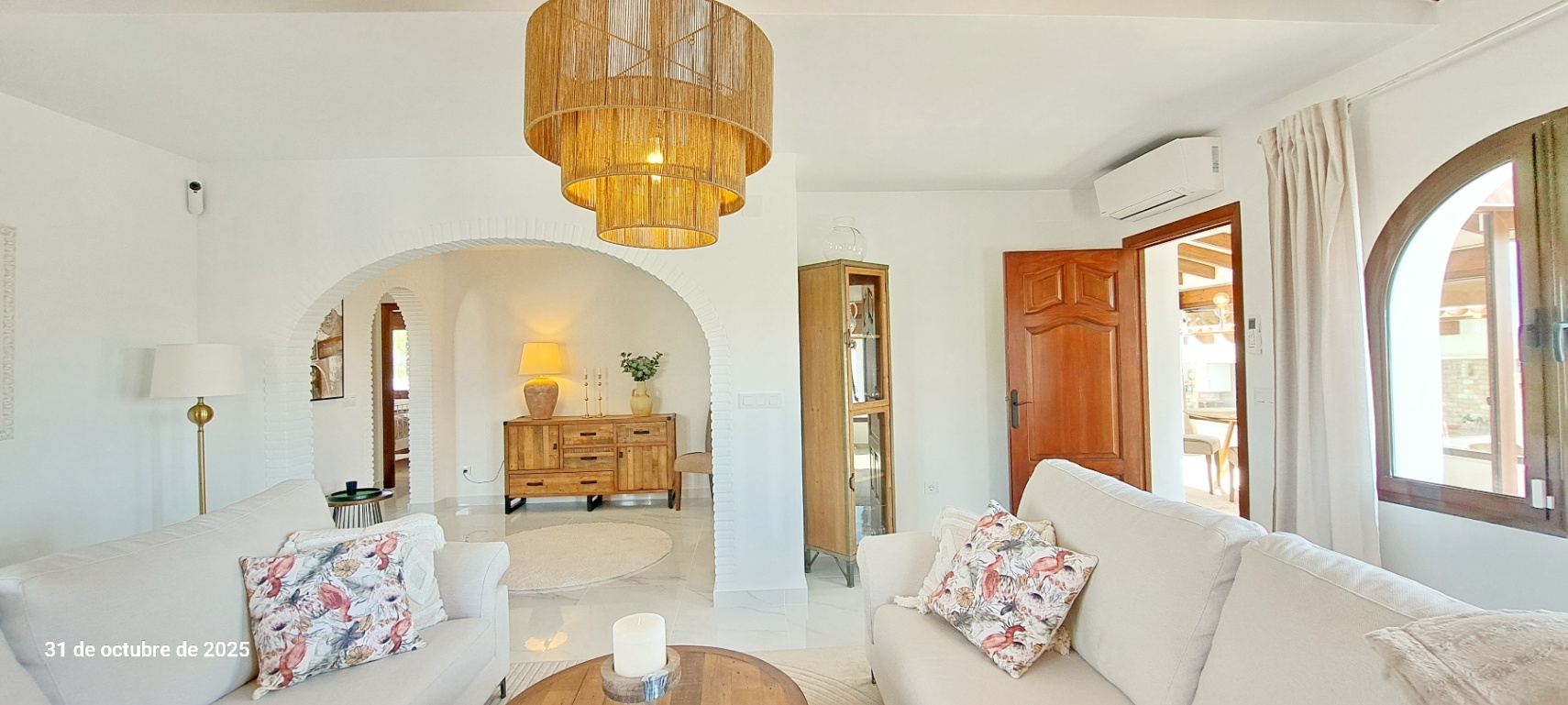 Recently renovated villa near the center
