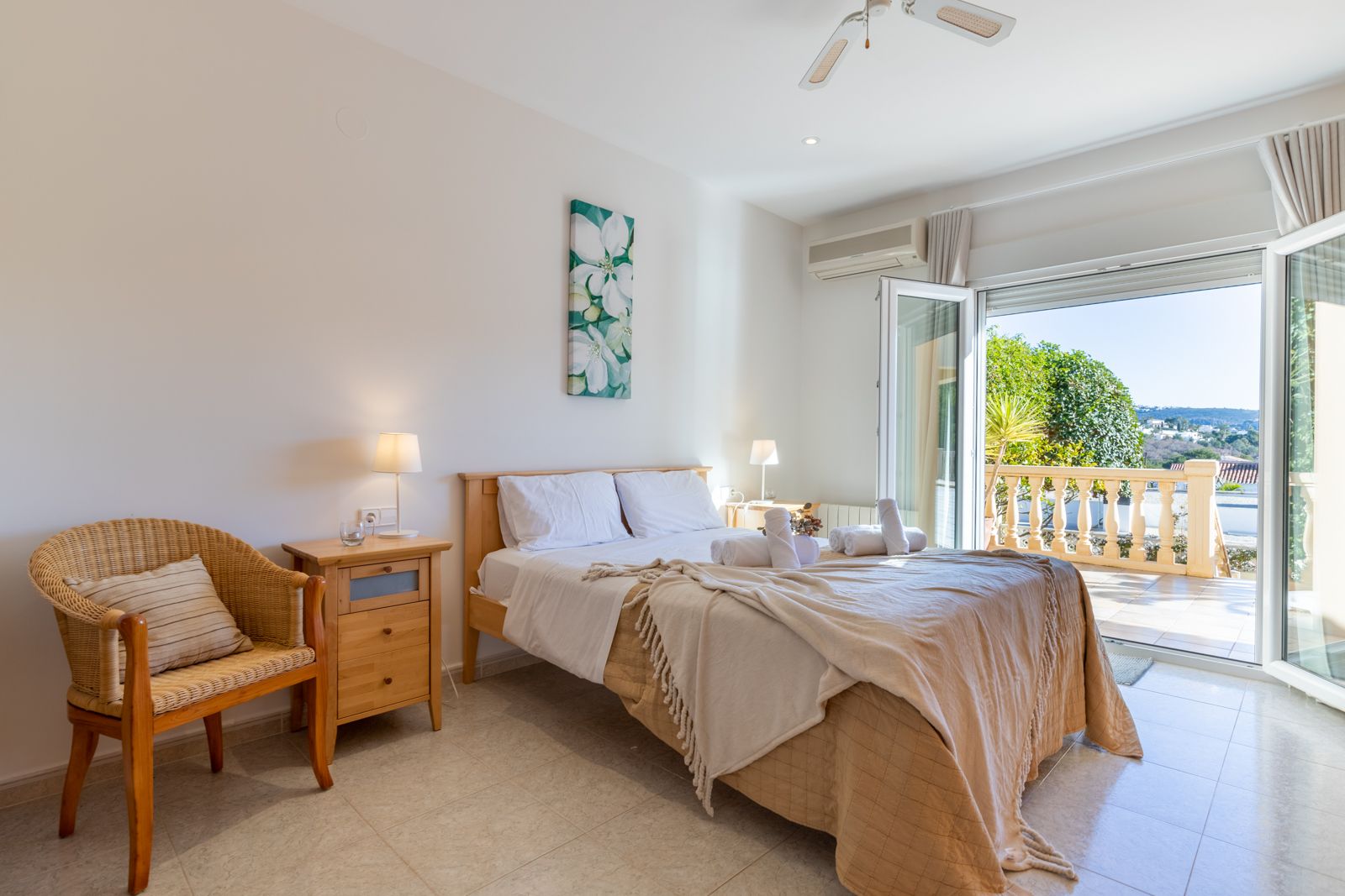 Luxury villa in Moraira – Prime location close to the sea