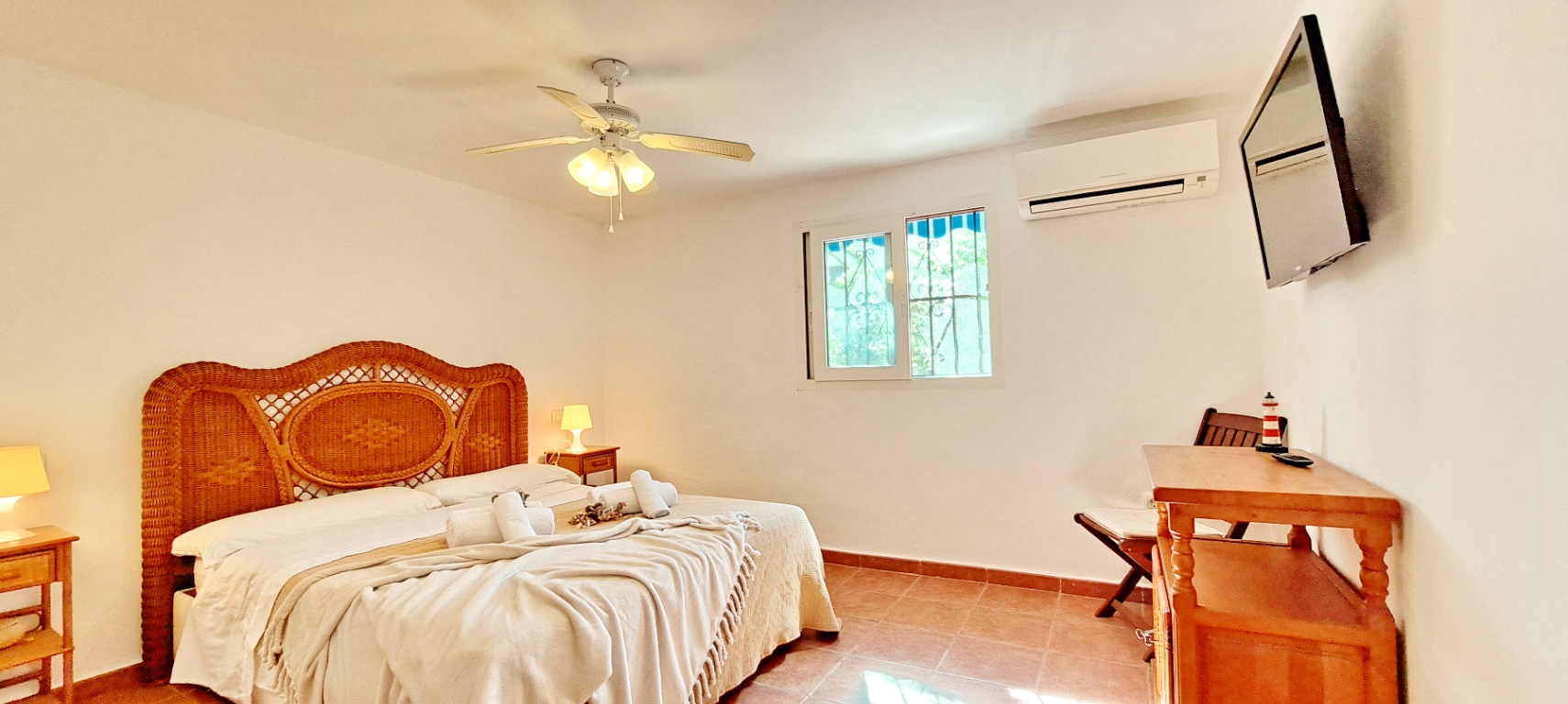 Charming villa near the center of Moraira