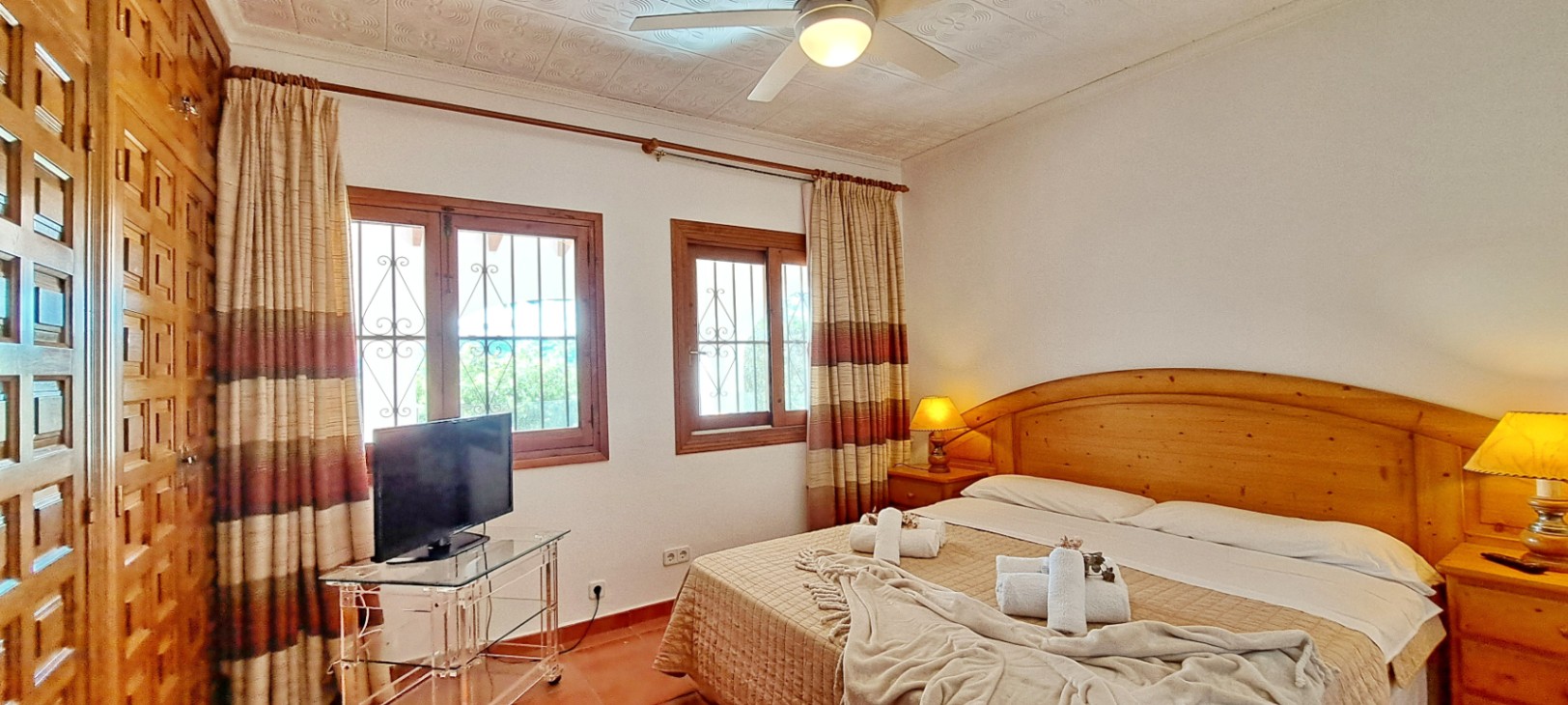Charming villa near the center of Moraira