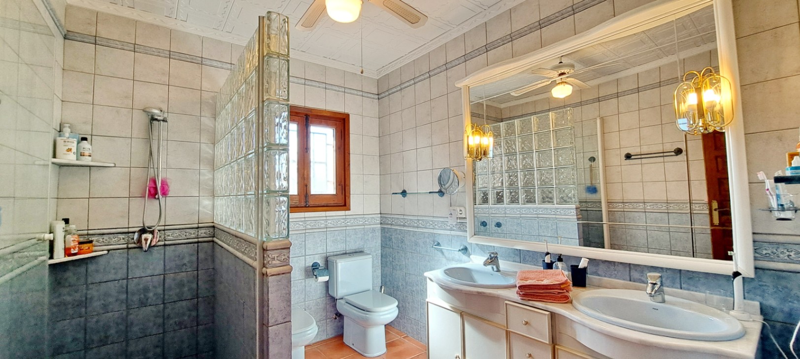 Charming villa near the center of Moraira