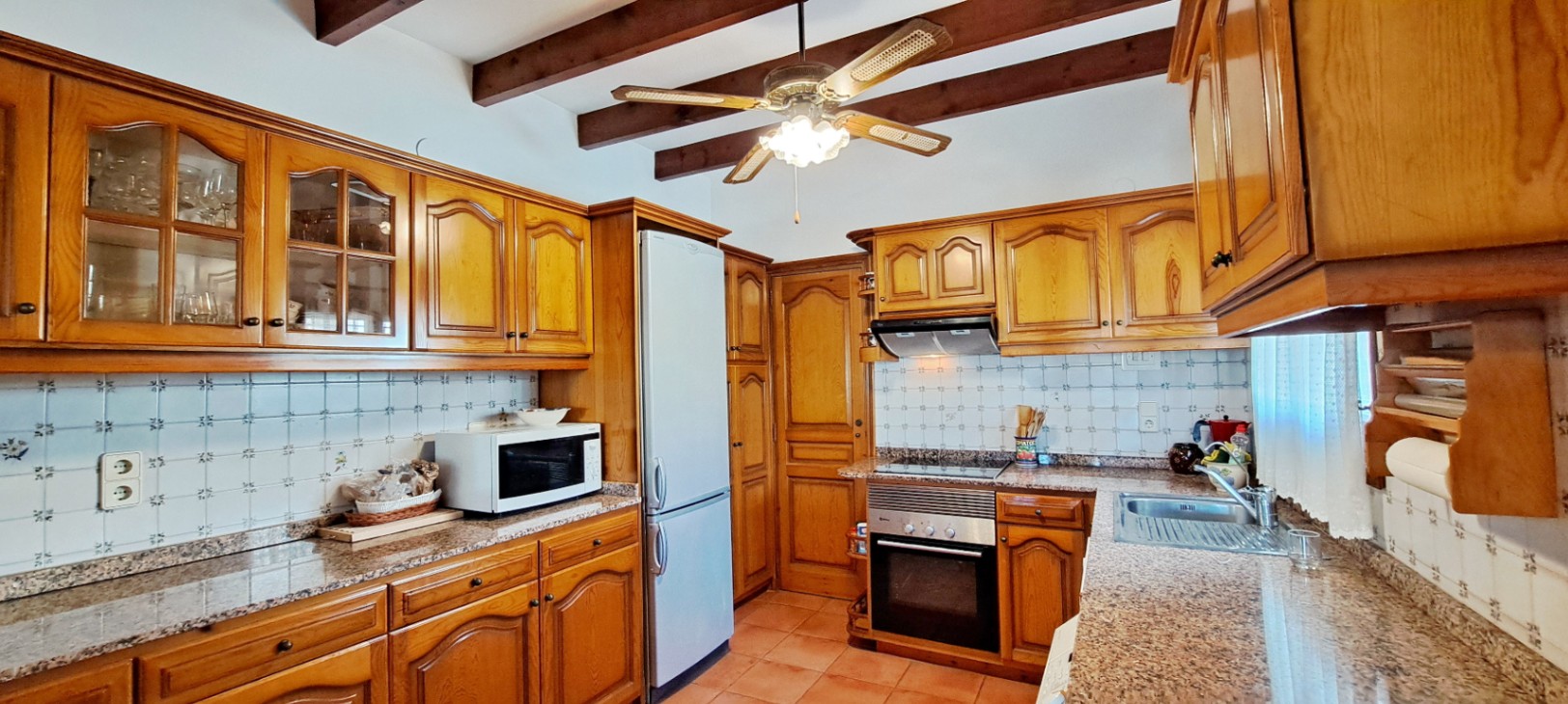 Charming villa near the center of Moraira
